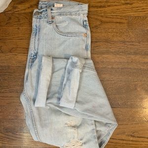 VINTAGE LEVI MOM JEANS HIGH WAISTED